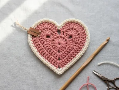 Stitch chart guide image for Sweet Heart Motif